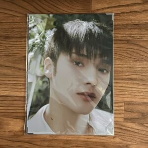 Hueningkai Tomorrow x Together TXT ACT:LOVESICK Premium Photo K-pop Idol Collect